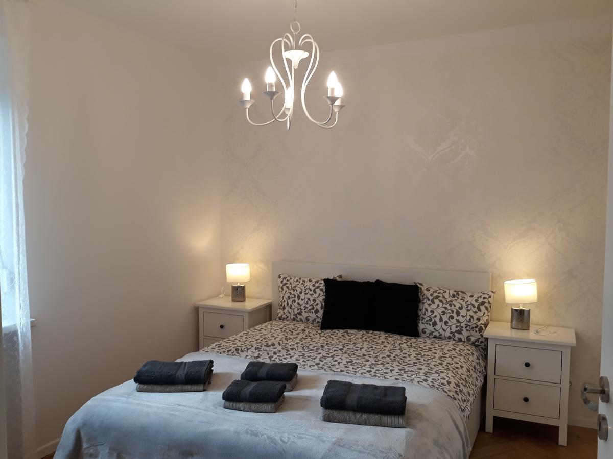 2 Bedroom City Center Apartment Kattowitz Exterior foto